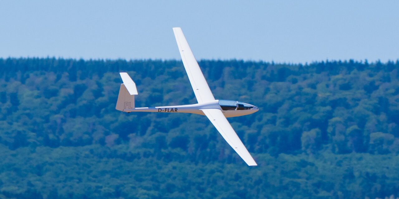 Kestrel H401 1:4 Voll CFK Hartschale